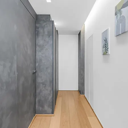 Luxury Brera - Corso 9 דירה